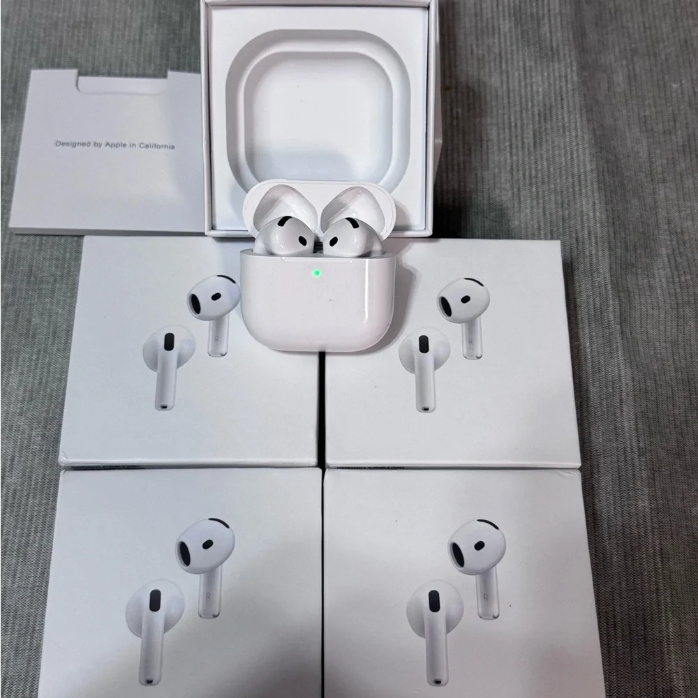 Apple White Wireless Headphones